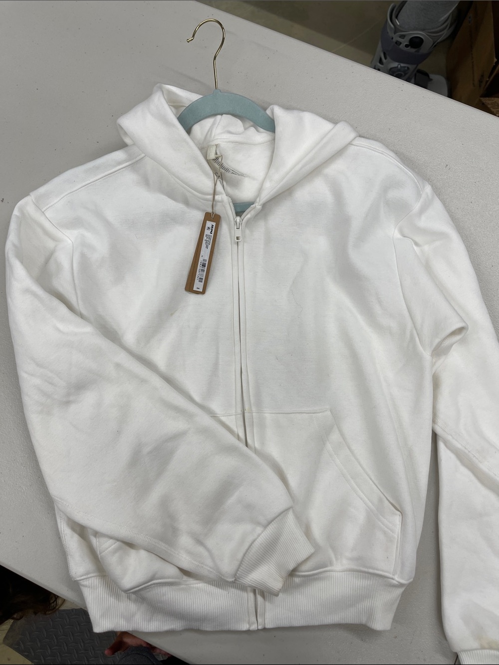 Skims Classic White Zip-Up Hoodie unknown spot on front! NWT SIZE XS